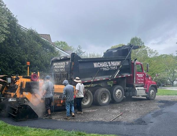 Professional asphalt paving